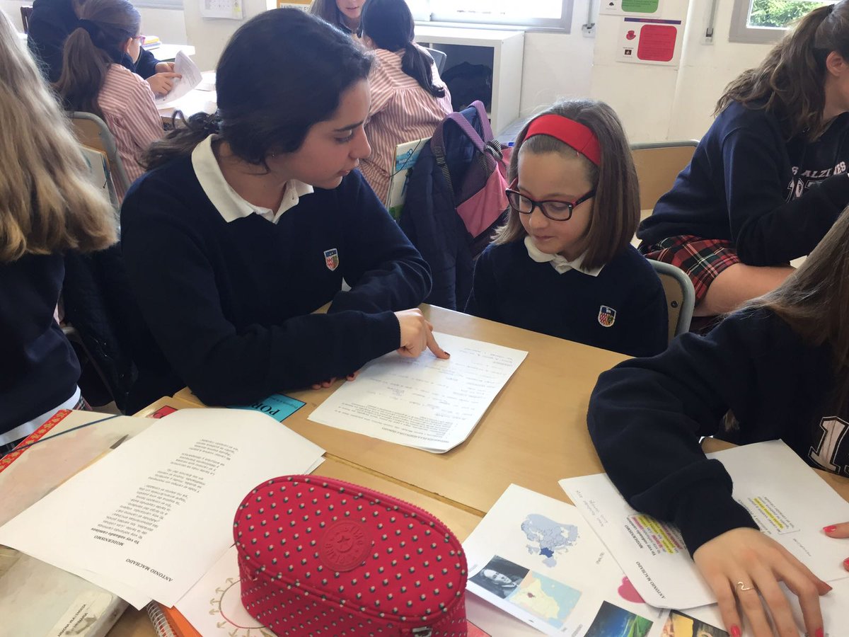 lesalzines's tweet photo. 4t d’ESO i 4t de primària estrenem el projecte literari ✏️✏️✏️#interaules https://t.co/q0EO5A6Aqg