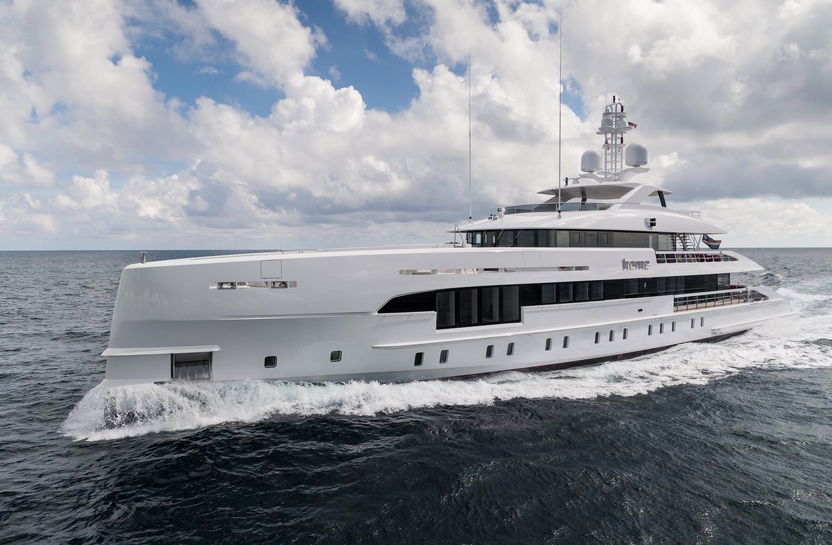Heesen_Yachts's tweet photo. @Dockwalk 3 Heesen Yachts are nominated 😍 https://t.co/4nofA8tCP7