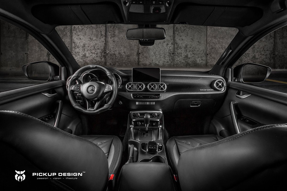 CarlexDesign's tweet image. If you prefer the beast rather than the beauty, and fancy the design of our sporty body kit, you will absolutely love the Mercedes X-Class Exy OFF-ROAD. It features a number of off-road parts, e.g. a raised suspension, all terrain tyres, roof lights and a winch.