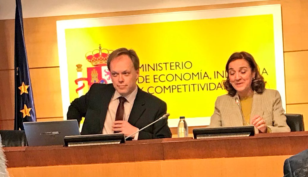 vdlorenzo_CNB's tweet image. Informative meeting @_minecogob with Kurt Vandenberghe of EC Research on FP9 &amp;amp; Missions. I hope Spanish decision-makers in the room listen to his clear discourse on how research is the only way to societal &amp;amp; economic progress.