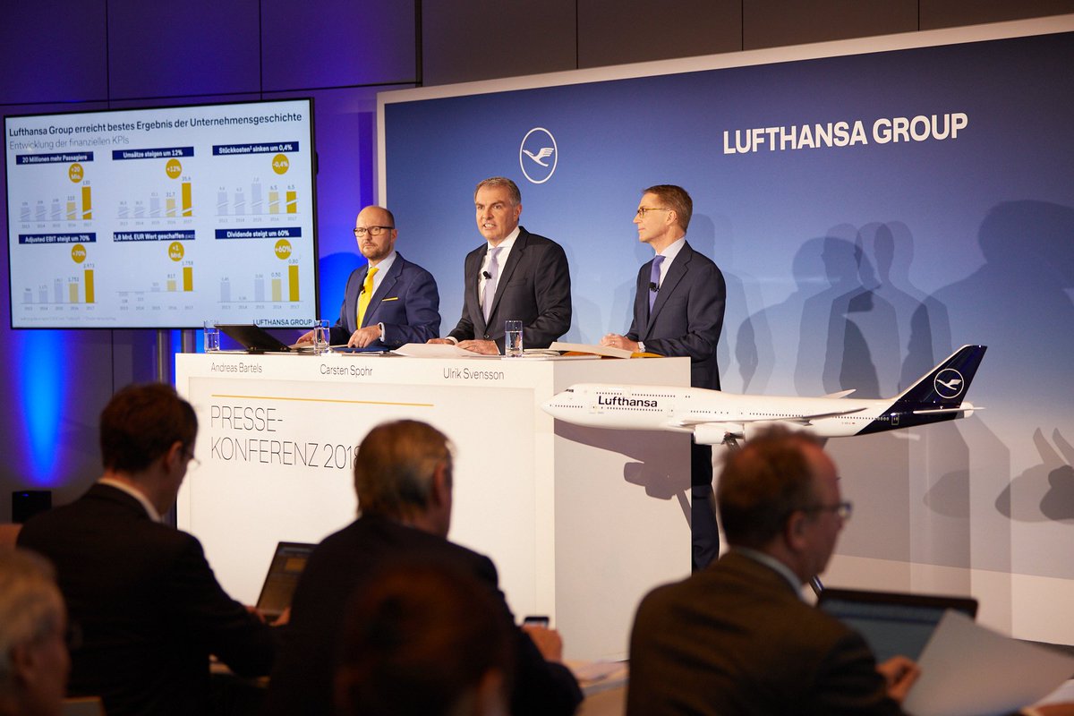 lufthansaNews's tweet image. With all the good results, we'll remain humble. That is a matter of responsible management in order to be prepared for crises, to secure jobs and satisfy shareholders. #Carsten Spohr on #APC2018