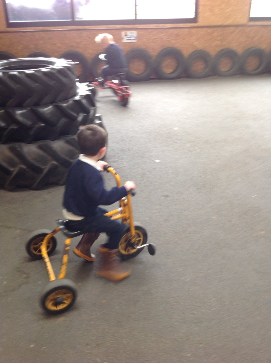 swallowdaleps's tweet image. F2 are burning off some excited energy before they look at the different animals. The adults are very impressed with the creative language they are hearing! #firstschooltrip #makingmemories #usingourimagination