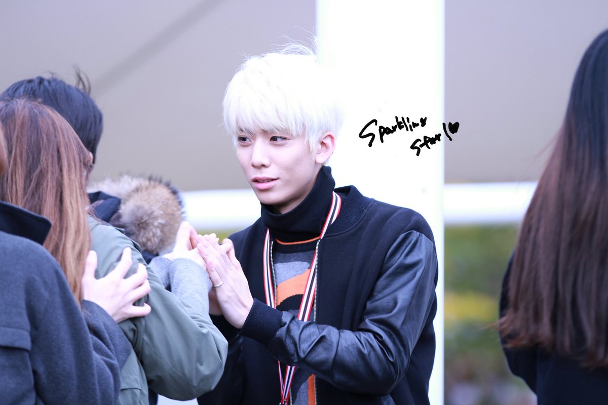 SPARKLINGSTAR_9's tweet photo. HD 시원한휘영😳
#SF9 #에스에프나인 #HWIYOING #휘영 https://t.co/IUubaZoz1j