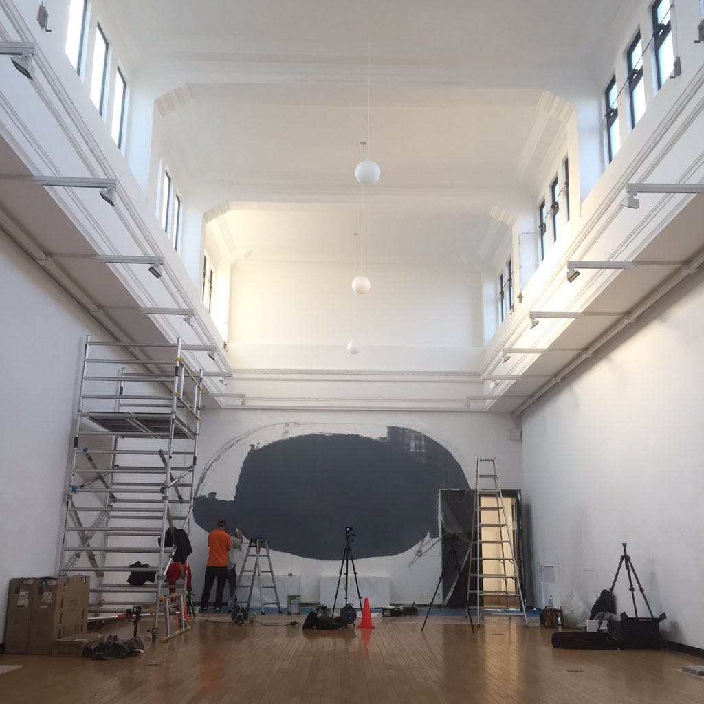 [ JUST NOW ] TENGAoneが東京芸術大学陳列館内にペイント中！ TENGAone is painting on the wall of the Display Hall inside the Tokyo University of the Arts! #TENGAone #Graffiti #StreetArt #UrbanArt #Mural #TokyoUniversityOfTheArts #東京芸術大学 #Ueno #上野 #Japan #日本