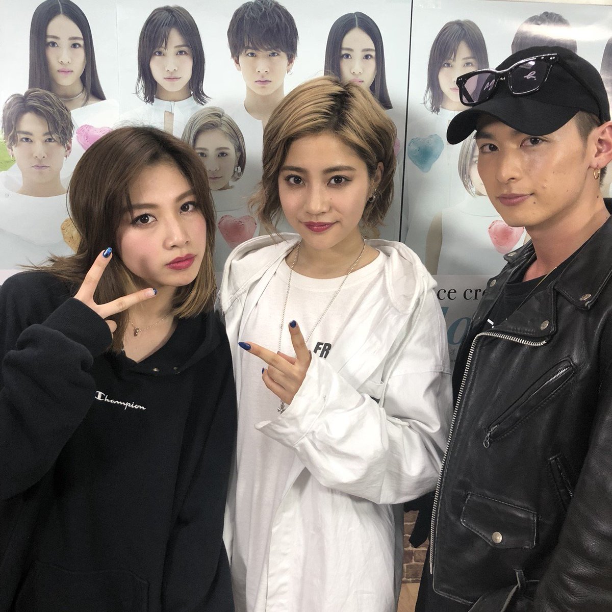 SHOWROOM_jp's tweet photo. 本日の一枚📷✨
「lol THE ARTIST BOX SHOWROOM」、
番組初回、ご視聴ありがとうございました❣
#lol #エルオーエル
#hibiki #honoka #小見山直人
電話出演:#田村侑久 #小林豊
#BOYSANDMEN #ボイメン
#THEARTISTBOX
#SHOWROOM
次回配信もお楽しみに🎧🎶
https://t.co/zjK8EokZt1 https://t.co/3R5mehS2F8