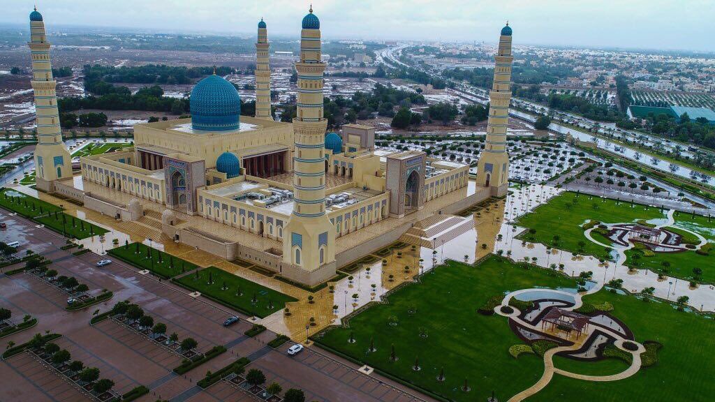 nashr_om's tweet photo. #خطبة_الجمعة في جوامع #السلطنة لهذا الأسبوع بعنوان "حُسْنُ الْحِوَارِ عُنْوَانُ الأَخْـيَارِ"
#عمان https://t.co/PmSucyOWQI