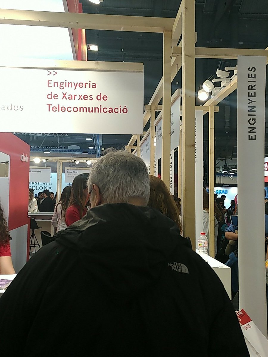 n_andrea_n's tweet photo. Veniu al saló a conèixer l'enginyeria de xarxes en telecomunicació de la UPF #telecosPompeu #orgullTelecos #SaloEnsenyament https://t.co/Bgkkzw4SkT
