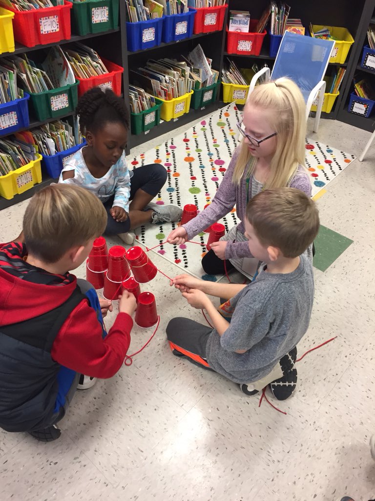 MrsBarnes5thGr's tweet image. Working on our synergy today! #duellolearns