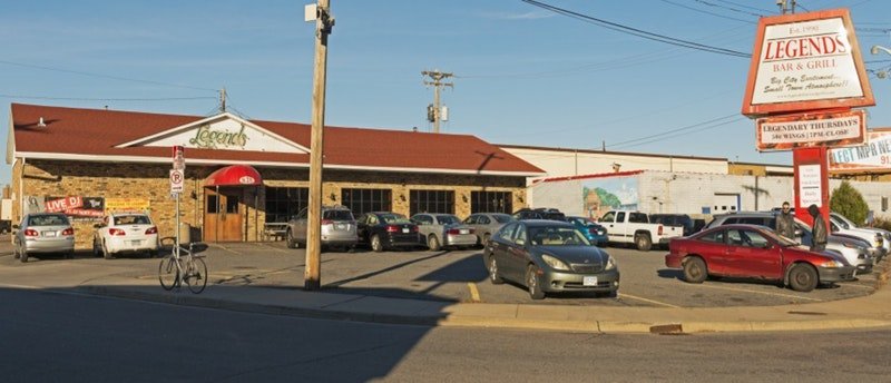 citypages's tweet photo. Lipstick Pig: New Northeast BBQ joint replacing Legends Bar &amp; Grill https://t.co/WACe9aYx5e https://t.co/WqMG0ynSQY