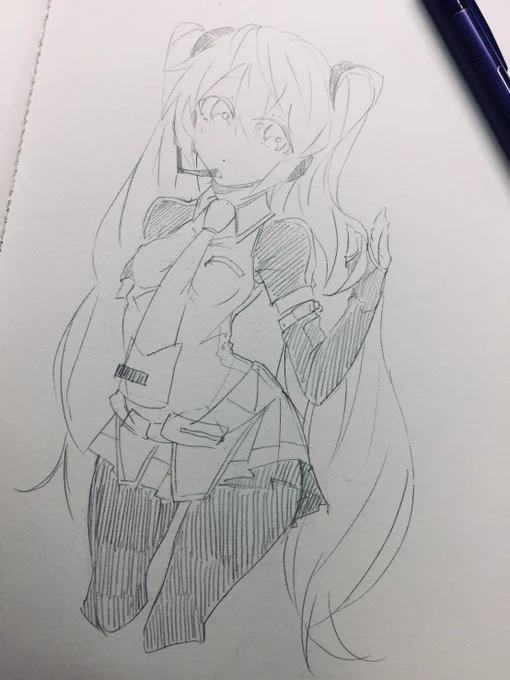 かいもさんがデザインした服 勝手に描きました
https://t.co/RUlPa3ssM7 