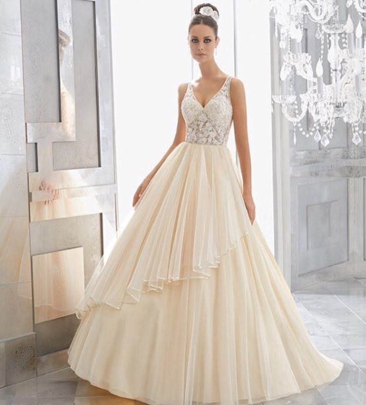 confetti_bridal's tweet photo. Morilee- lavender
This dress is everything😍
We are proud to stock a collection of stunning Morilee dresses, book your appointment✨ #wedding #weddingtime #weddinglove #weddingdress #weddinggown #wedding #weddingphotography #weddinginspired #weddinginspiration #weddingmakeup https://t.co/B0dp1Qz956