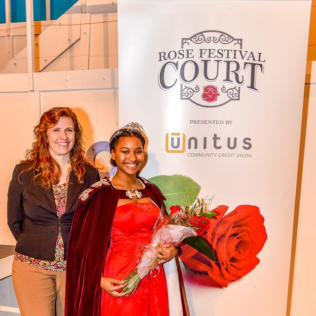 UnitusCCU's tweet photo. Congratulations to Princess Amaya Gustave representing Franklin High School! She is the eighth member of the 2018 @PDXRoseFestival Court presented by @UnitusCCU. Gustave is welcomed by her Unitus mentor, Rashinda Hearlson. #RoseFestivalCourt #PlayHappy https://t.co/jQMVBauMvu