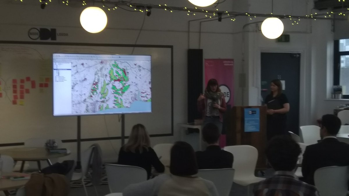 thomasforth's tweet photo. Love this from RAC foundation. Combining not-spots data from #OFCOMdata with their data on where people call the RAC from. Will become particularly important when  eCall is in every car. Could Highways England reduce emergency phone coverage? Big savings £££. https://t.co/d2UeUBGENF