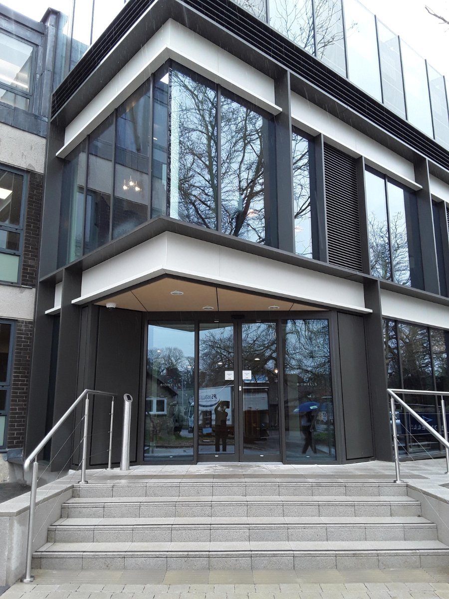 advancedVS's tweet photo. A few shots of our AVS50 Louvres at Bidwell House, Cambridge. Installation &amp; Photos by @JPJ19971  #Aluminium #Louvres #Construction #Ventilation #Installation #Sussex #Cambridge https://t.co/C4ohINueln