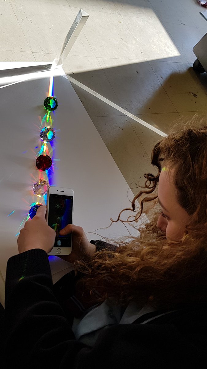 Mr_Matsangouras's tweet photo. Skye in year 11 has been experimenting with light and colour for her Art project @ChiswickSchool 
Thank you, Sir Isaac Newton!Diamonds and rainbows are a GCSE students best friend #gcseart #arteducation #colour #prism https://t.co/cu5lw0OX1x