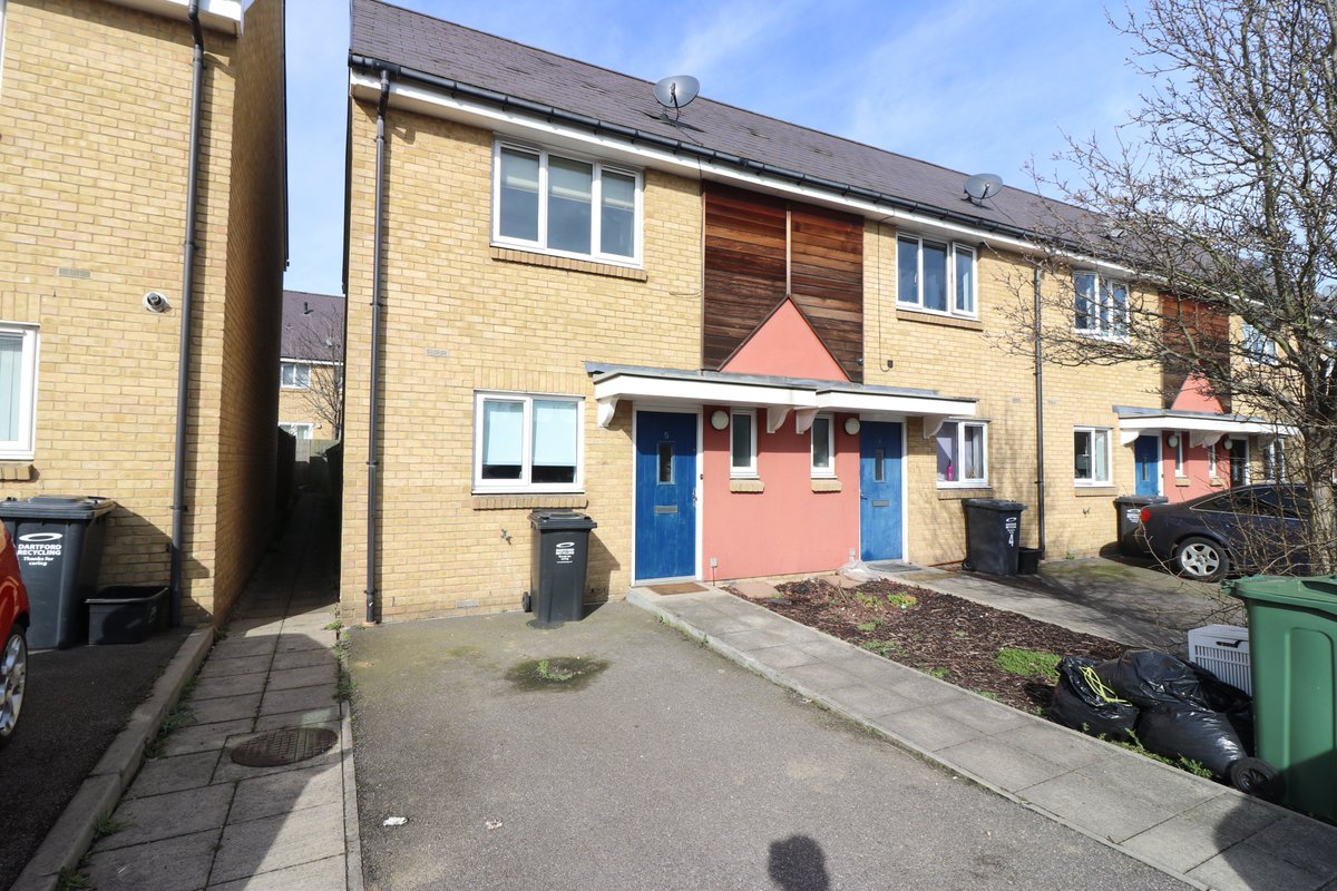 Chambers Estates tweet media