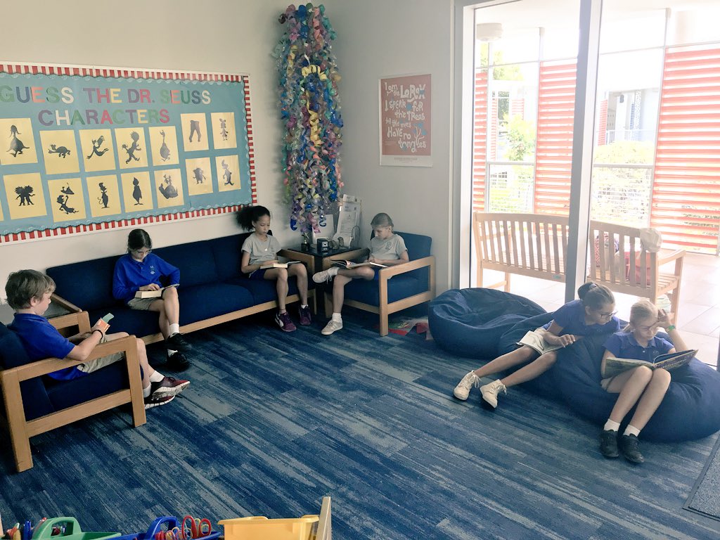 joan_a_murphy's tweet image. Lunchtime reading #CISInspires #CISReads