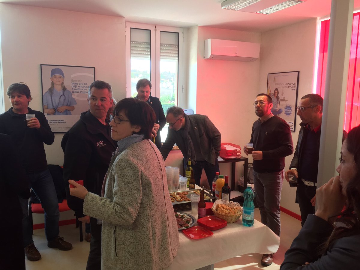 sandrine Egot tweet media