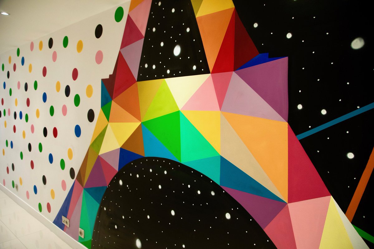 mairiedu13's tweet photo. le street artiste espagnol, Okuda San Miguel - @okudart (sa Joconde est à admirer 25 av d'Ivry #paris13) retenu pour relooker le lobby de l'hôtel du Palais de Chaillot #culture @inkandmovement @bynightgallery https://t.co/TBhJmDG7k0