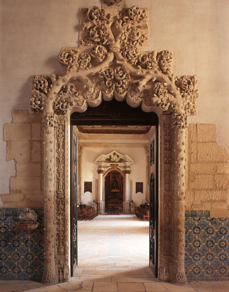 TuckerandMarks's tweet photo. #makinganentry the beautifully carved entry to the #Alcobaca monastery in #Portugal https://t.co/vsMUqk1SoB