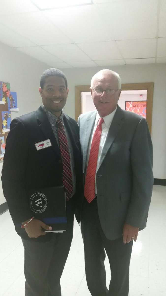 Edukated_'s tweet photo. One of my favorite graduate classes at NC State was School law with @wch33 Superintendent, Alamance-Burlington Schools . Some of the stories shared &amp; lessons learned really help me in my role today. Thank You ! #Tbt https://t.co/HV7mAo5nIH