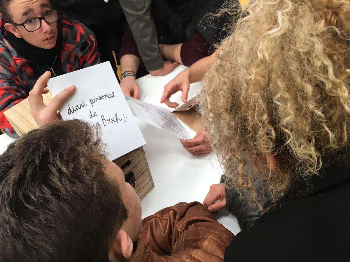 L'Anna Bosch és la protagonista de l'escape room creat per l'equip de @jocsalsegon al Saló de l'ocupació juvenil. Una experiència lúdica creada per a @barcelonactiva on reviuen a través del seu diari una experiència de recerca de feina. #in