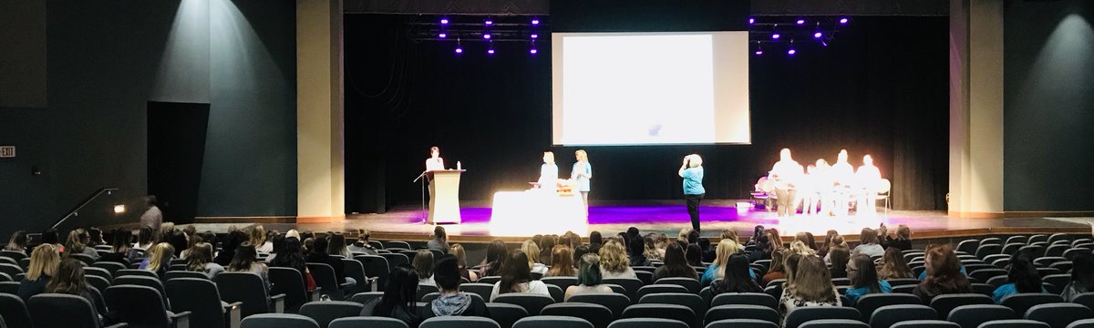 VadaSheidCDC's tweet photo. Congratulations to all scholarship recipients today @VadaSheidCDC for Teen Girls Day 2018! https://t.co/mIyUm043iV
