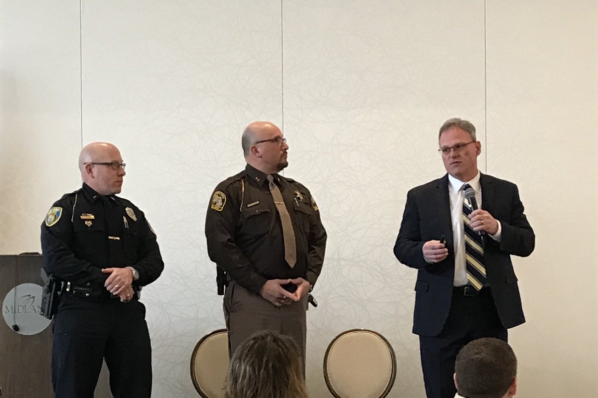 MidNoonRotary's tweet photo. Today we are hearing from our law enforcement and superintendent on how Midland County is prepared to handle guns in our schools. https://t.co/OG454OiSqK