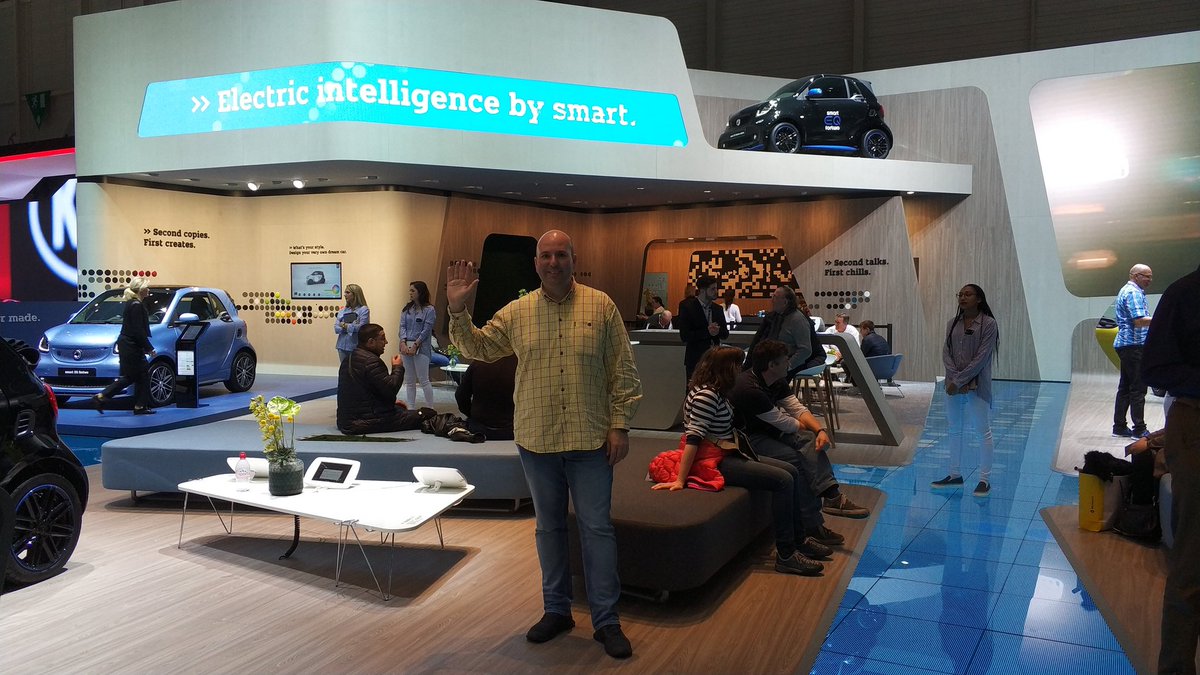 soyelcampos's tweet photo. Visitando #smart en el #GimsSwiss #GIMS2018 #smartlovers https://t.co/f4s8jYcEzt