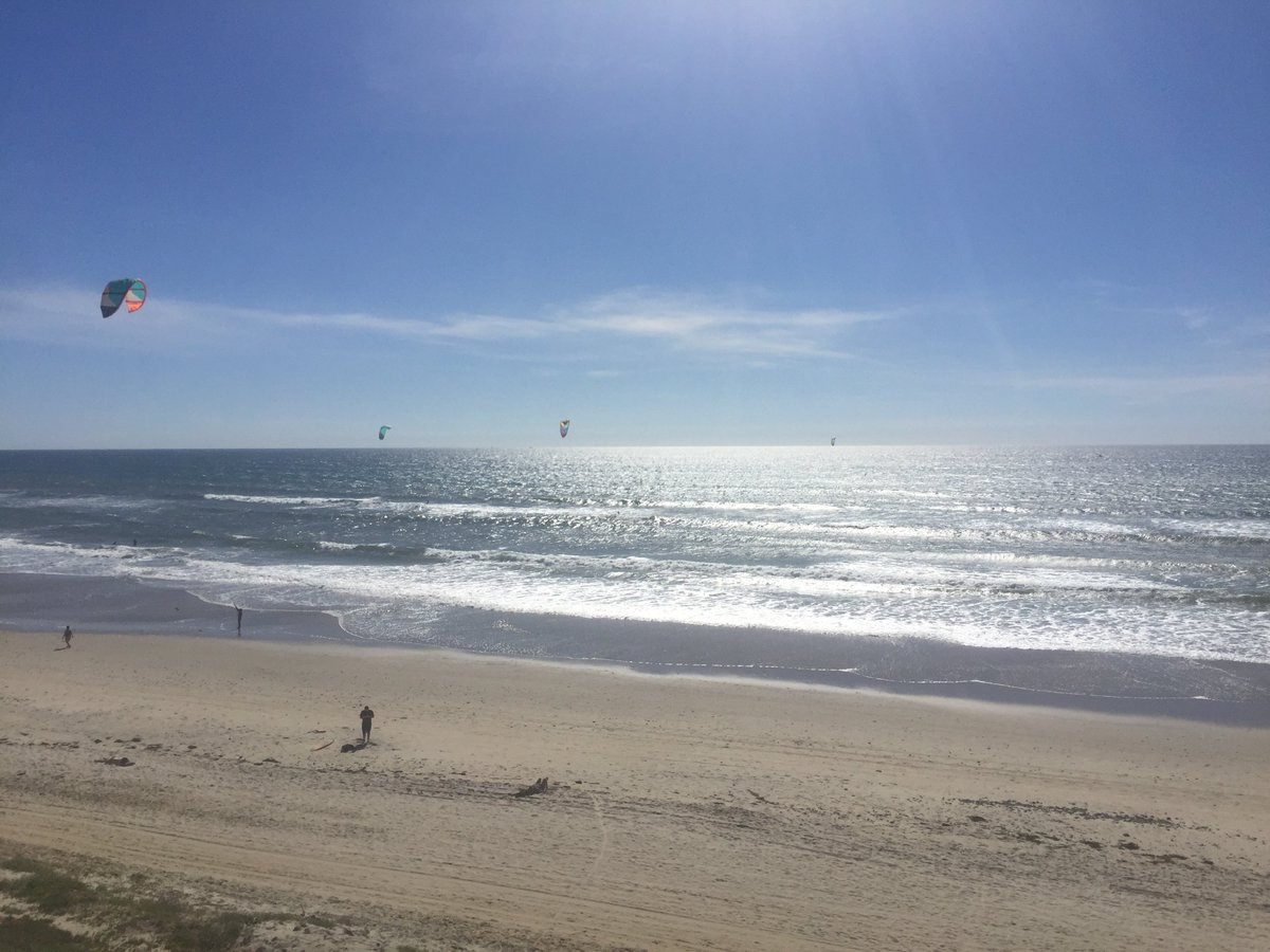 randomgrounds's tweet image. #beach #sun #kitesurfing #sandiego #pacificbeach #serenity