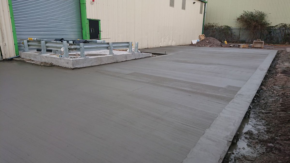 PryjenConstruct's tweet photo. Newly laid concrete yard  #Construction #concrete https://t.co/7Bb6mOKpgq