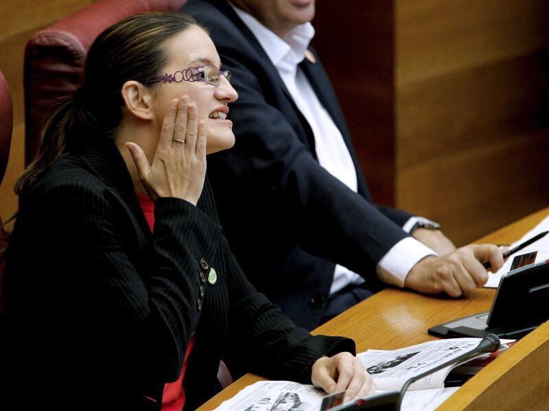 elenabastidasb's tweet photo. .@monicaoltra dice que @compromis pagó en 2016 los 800.000 euros de deuda electoral... ¡pero en su web figuran sin pagar! ¿Quién miente? #LasOltrasCuentas https://t.co/btqwBK76MY