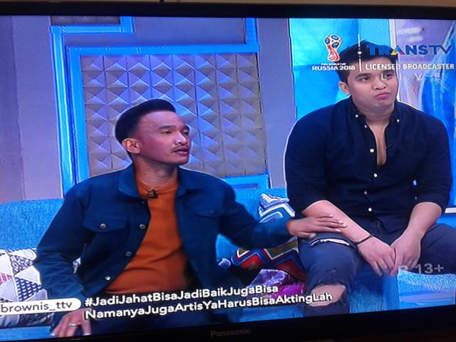 serux liat <a href="/bangbily/">Billy Syahputra</a> dBrownis apa lg 1 frame sm ka <a href="/ruben_onsu/">Ruben Onsu</a> ,moga sering2 aja dbrownis <a href="/TRANSTV_CORP/">TRANS TV</a> <a href="/renyreree/">reny nurmah</a>