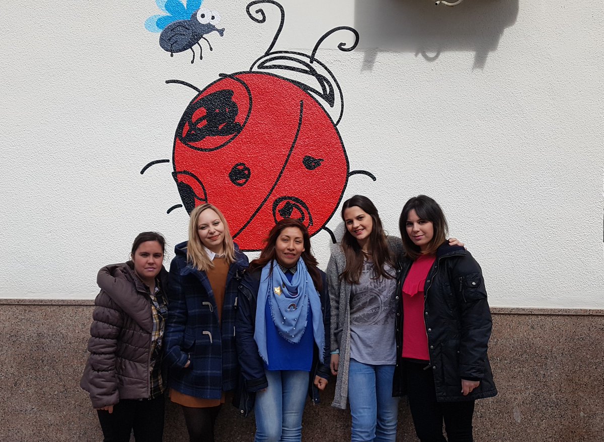 LanzaderAlcazar's tweet photo. Nuevos contactos con empresas: el martes estuvimos en Daimiel, donde visitamos la Clínica Veterinaria La Estrella. Siguiendo con nuestro tour fuera de Alcázar, hoy hemos estado en Quintanar de la Orden, en la Ludoteca Bichitos. Gracias a ambas por colaborar con @LanzaderAlcazar https://t.co/VKoimHxAaU