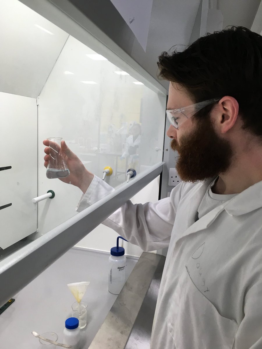 keelechem's tweet photo. First year group projects come to an end today. We have groups working on several projects such as identification of unknown organic & inorganic compounds, determination of caffeine in soft drinks & elucidating structures of cobalt complexes #ExperimentAtKeele #RealTimeChem https://t.co/m7Sq1eUCDj