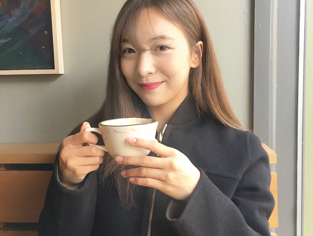 sbndxj's tweet photo. [TRANS] 180315 f(Luna) = Instagram Update: "I couldn't do anything for 2 days because of my cold.." https://t.co/BJ4PDAXyAk by #kronmake via @c0nvey https://t.co/9hR7VhDCgo