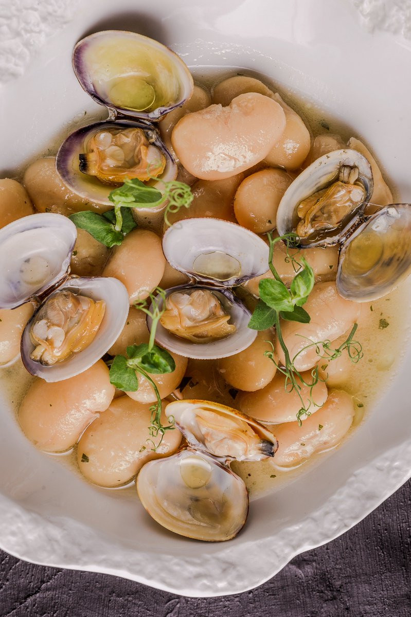 • LUNCH MENU • Judiones con almejas #ramsesmadrid #puertadealcala