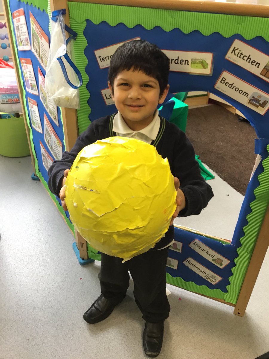 We made planets to celebrate space day #scienceweek <a href="/sulayman_isa/">Sulayman</a> <a href="/s_mogradia/">Mrs_Mogradia 🌟</a> <a href="/AfifaPatel3/">Afifa Patel</a> <a href="/smunshi10/">Sabiha Munshi</a> <a href="/OliveTreeBolton/">Olive Tree Primary</a>