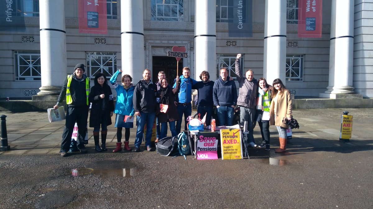 wouterpoortinga's tweet photo. Day 13 and week 4: picket still going strong at #butebuilding.
@cardiffuni @CardiffUCU @UniversitiesUK #USSstrike #ucustrike https://t.co/oL5Sx7Ff5J