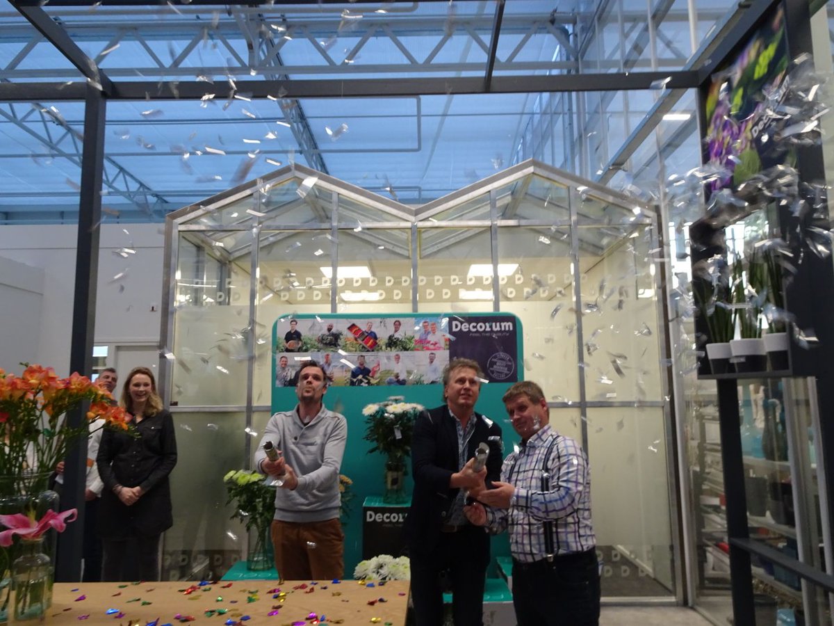 Gisteren openden we officieel ons splinternieuwe kantoor in het <a href="/WorldHortiCentr/">World Horti Center</a>! Daarmee nemen we een schitterende werkplek in gebruik in de stijl van ons merk: kwalitatief, innovatief, duurzaam én vol passie! lees meer: bit.ly/2GwD8CY