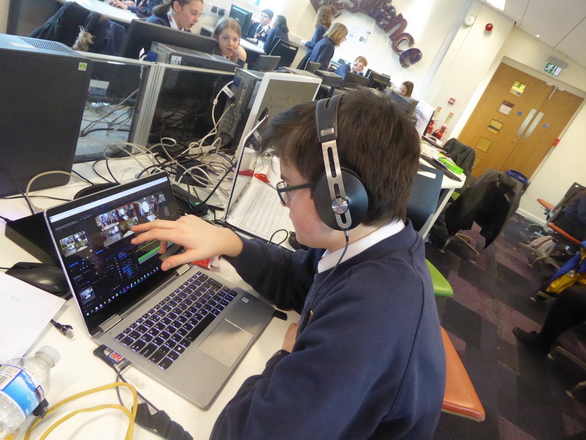 CHSSCHOOLREPORT's tweet photo. A working lunch for some of our school reporters here at Christleton @BBCSchoolReport #BBCSchoolReport @ChristletonHS https://t.co/J2ndgP0hWl