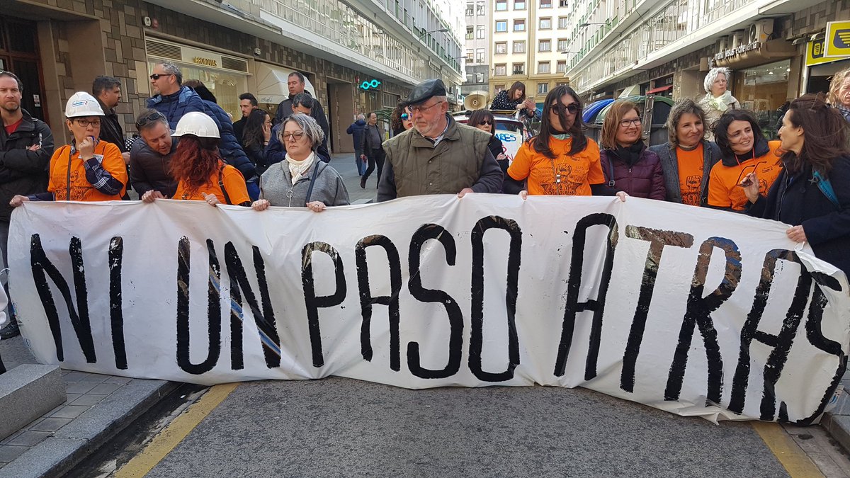 Iker__Casanova's tweet photo. La lucha en defensa de #ProductosTubulares va ser larga y compleja. Desde @ehbildu estamos en contacto permanente con el comité y les hemos ofrecido apoyarles en lo que necesiten desde el ámbito político e institucional. https://t.co/68xw8jYpAF