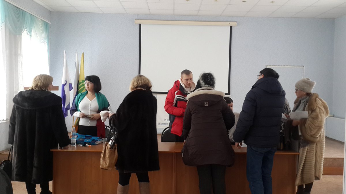 crpbarysh's tweet photo. 15.03.2018 ЦРП Барышского р-на провел семинар для бизнеса с участием налогового консультанта Герасимовой Л.И. и представителя компании EXT Никитина К.В. Обсудили вопросы применения ККТ с 01.07.2018, предоставления вычета при покупке онлайн-кассы, страховые взносы для ИП и др. https://t.co/ypyanks4jt