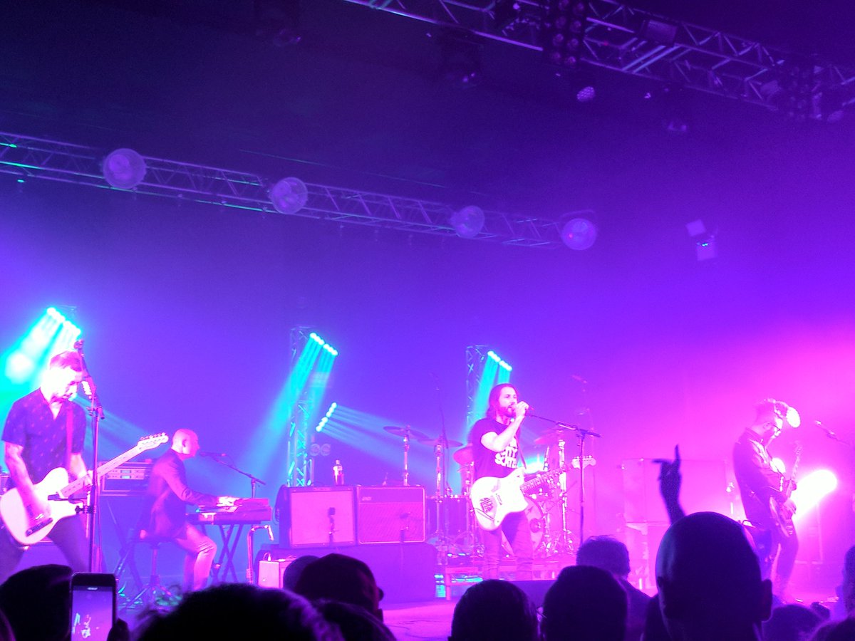 9charm9's tweet photo. Amazing night, thank YOU @FeederHQ ✌🏼😎🎉 @GrantNicholas_ https://t.co/FszGWxVJF8