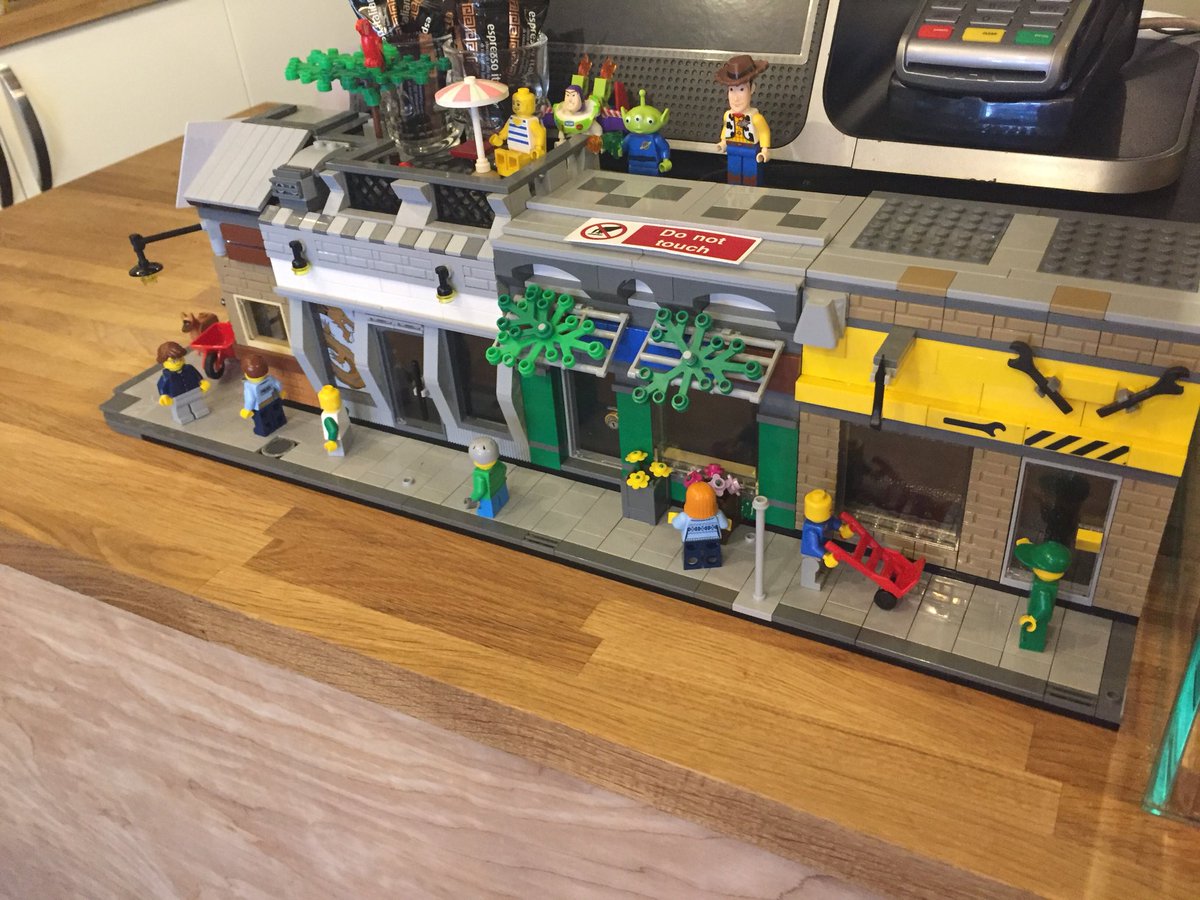 FMHursty's tweet photo. What an awesome Lego version of The Tything #Worcester @45_coffee https://t.co/BEWR9r9Gzm