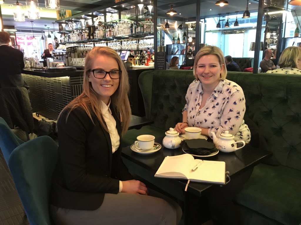 LondonLegalLady's tweet photo. Fantastic to meet @Grimm2107, a truly lovely and inspiring woman,
to discuss diversity in the law and hear more about the incredible work of @WomenInLawLon 

Women coming together to drive this topic is hugely powerful and we at @CrasnerCons love being a part of it! https://t.co/PgJdj6zggW