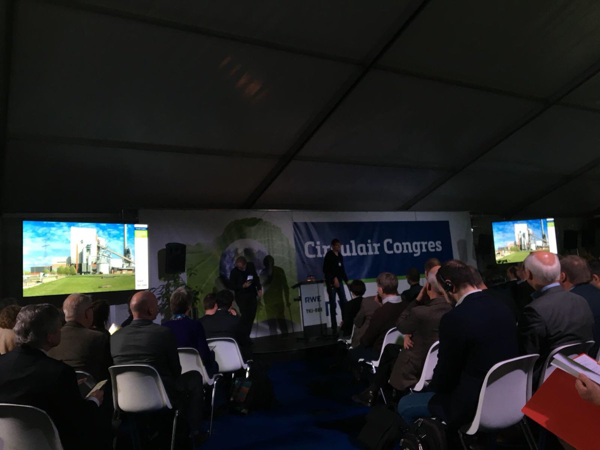 Vandaag is <a href="/SaskiaMK/">SaskiaKoers</a> aanwezig bij het TKI-BBE congres, waar gerenommeerde sprekers hun visie presenteren op de kansen die in het Nederlandse bedrijfsleven liggen wat betreft de realisatie van een biobased economy! Meer weten? topsectorenergie.nl/agenda/tki-bbe…