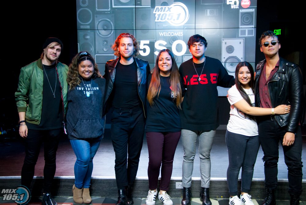 ashtonupdating's tweet photo. @Ashton5SOS with fans yesterday at @MIX1051Utah #WantYouBack #WantYouBackPromo #5SOSBestFans https://t.co/ceEcE29nSC