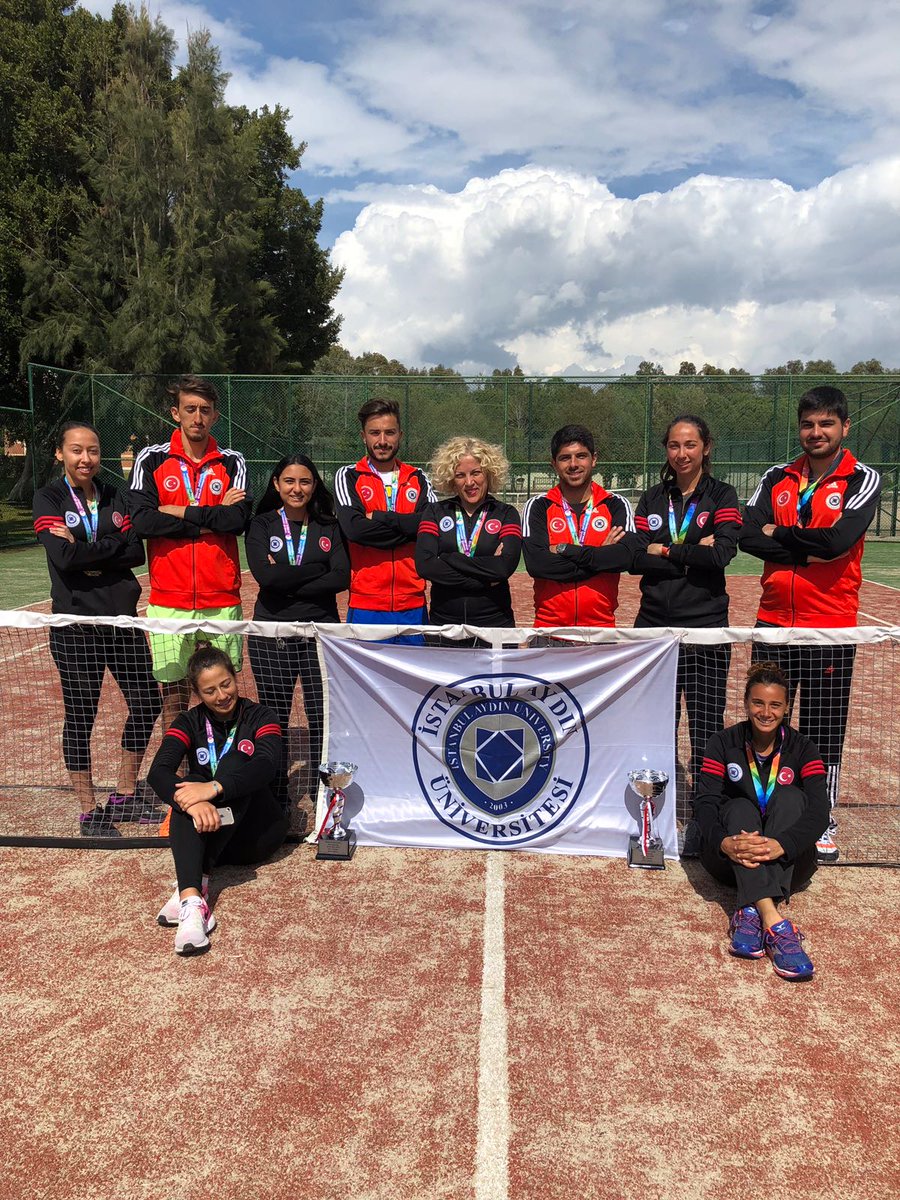 SKS DAİRE BAŞKANLIĞI (@iau_sks) on Twitter photo İAÜ ŞAMPİYON 🏆 HEM KADINLARDA HEM ERKEKLERDE TÜRKİYE’ NİN TENİS ŞAMPİYONU💪❤️🎾🎾🎾🎾 <a href="/drmaydin/">Prof. Dr. Mustafa AYDIN</a> <a href="/Yadigarizmirli/">Yadigar İZMİRLİ</a> <a href="/iau_kampus/">IAUKampus</a> <a href="/iau_OgrKonseyi/">İAÜ Öğrenci Konseyi</a> <a href="/iautanitim/">İAÜ Halkla İlişkiler ve Tanıtım</a> İAÜ ŞAMPİYON 🏆 HEM KADINLARDA HEM ERKEKLERDE TÜRKİYE’ NİN TENİS ŞAMPİYONU💪❤️🎾🎾🎾🎾 <a href="/drmaydin/">Prof. Dr. Mustafa AYDIN</a> <a href="/Yadigarizmirli/">Yadigar İZMİRLİ</a> <a href="/iau_kampus/">IAUKampus</a> <a href="/iau_OgrKonseyi/">İAÜ Öğrenci Konseyi</a> <a href="/iautanitim/">İAÜ Halkla İlişkiler ve Tanıtım</a>