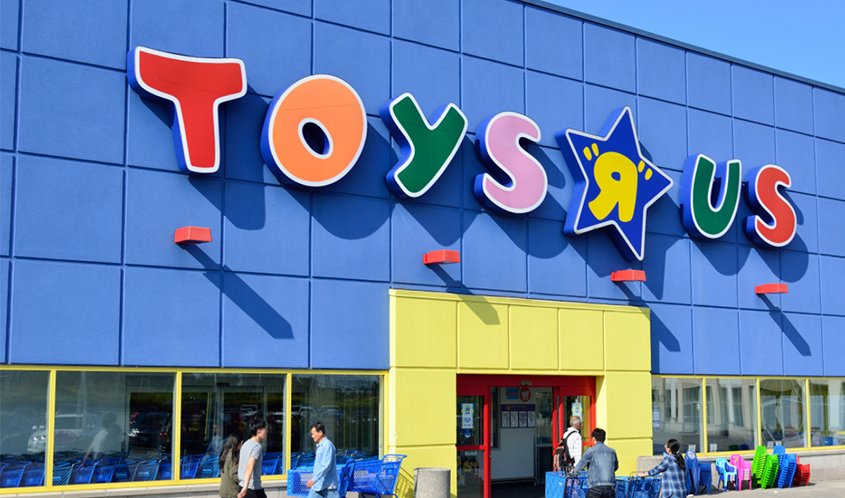 TheToyInsider's tweet photo. No matter what, we'll always be #ToysRUsKids. 💔 The company is officially closing all of its U.S. stores: https://t.co/YASUF1ZUy3 #ToysRUs #ToysRUsClosing #TRU https://t.co/HkqR0fk6J4